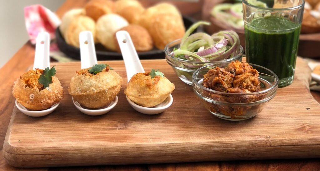 chicken gupchup (panipuri)