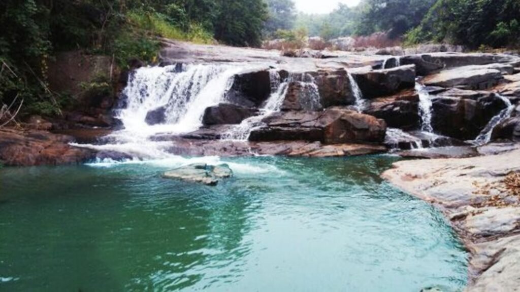 ludu waterfall