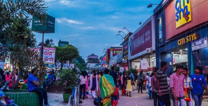 From Sarees to Spices: Top 7 Local & Affordable Markets in Bhubaneswar
