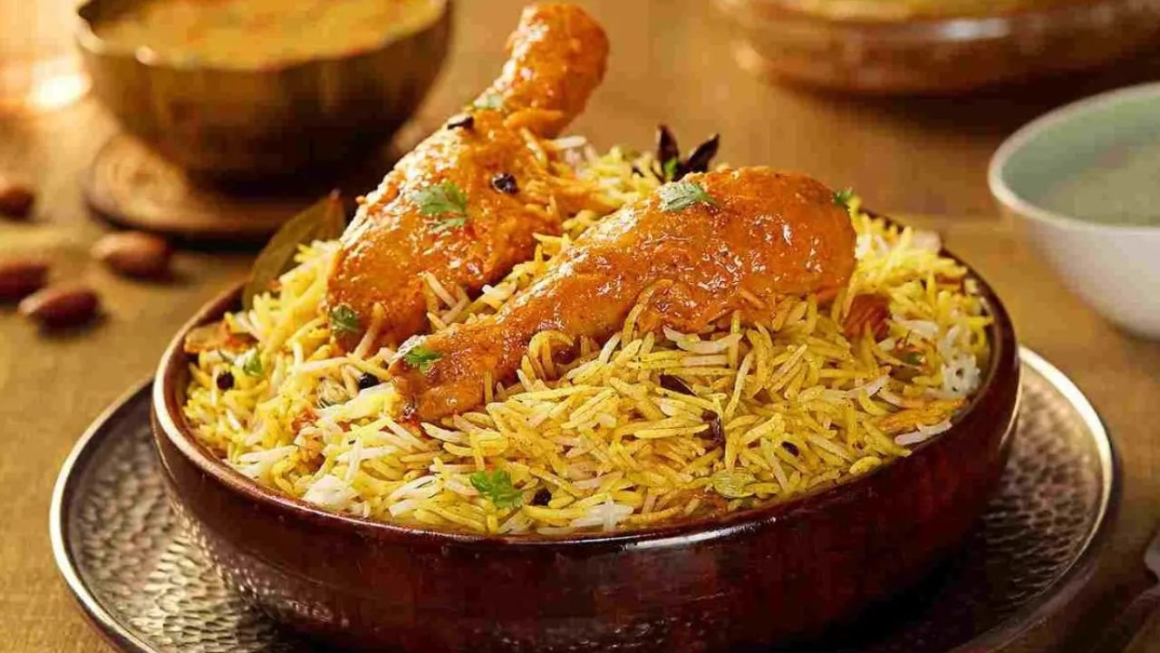 Restaurant-Style Chicken Dum Biryani with Long-Grain Basmati Rice in Bhubaneswar