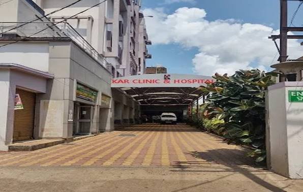 kar clinic & hospital main entrance view with main building - bhubaneswar