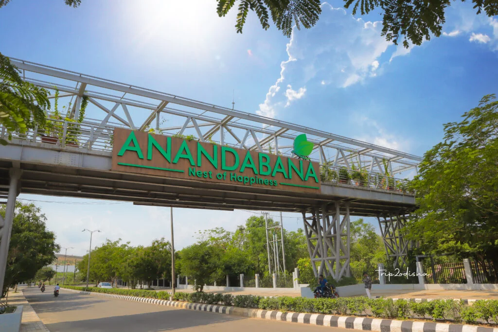 Anandabana is a massive 89-acre urban forest and nature park in Bhubaneswar, Odisha.